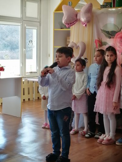 ЧЕСТИТ ПРАЗНИК МИЛА МАМО - ЧЕТВЪРТА ВЪЗРАСТОВА ГРУПА 13